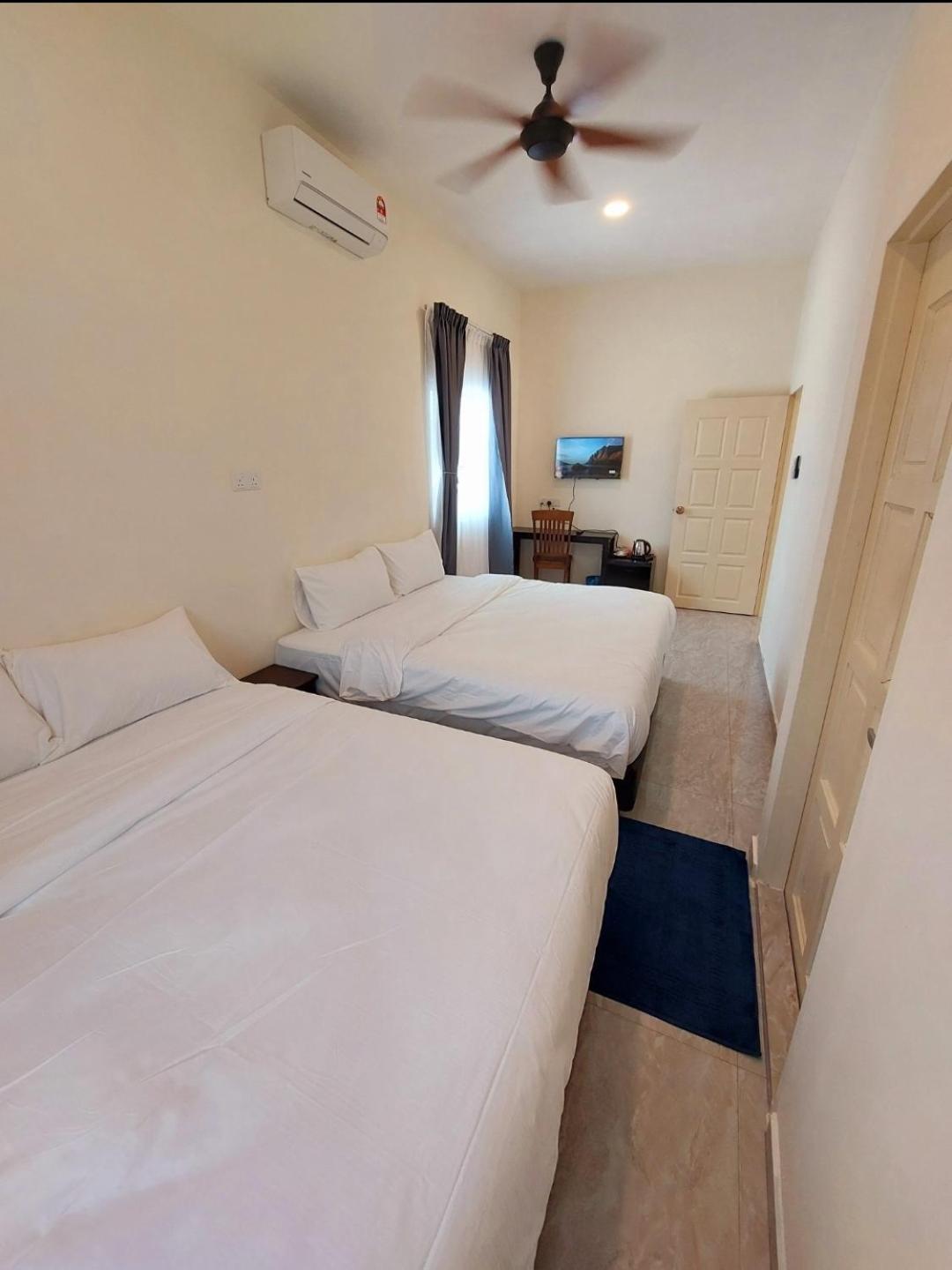 Tititel Homestay Titi