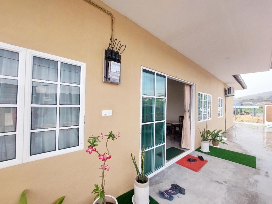 Tititel Homestay Titi